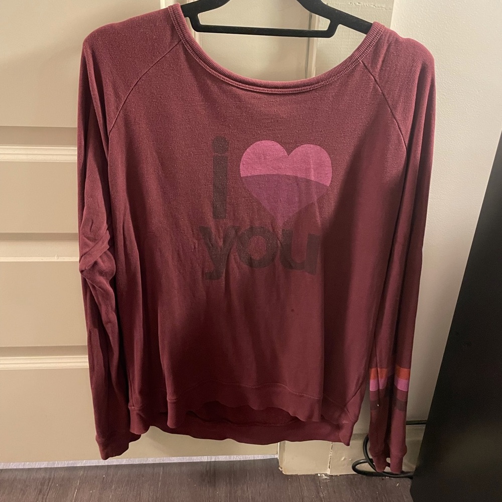 Maroon “I love you” free city crew neck